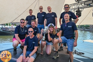 Meppel 13 juni 2025: Grachtenfestival Meppel  dag 1 bungyroeien, late night walk en concert 