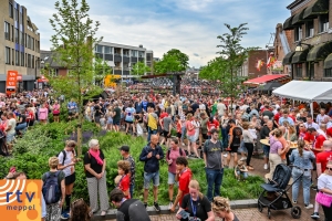 Meppel 27 mei 2024: Meppel City Run door de lens van Leo de Harder