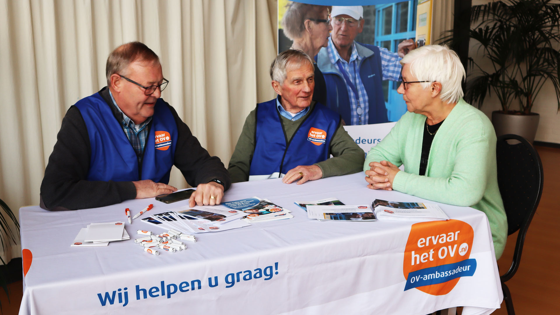 Inloopspreekuur OV-ambassadeurs, foto Ervaar het OV