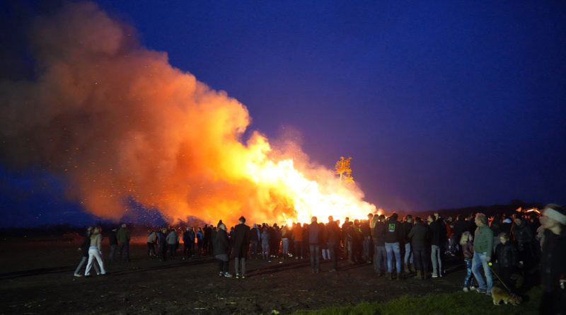 Paasvuur Uffelte 2024, foto Numeppel.nl