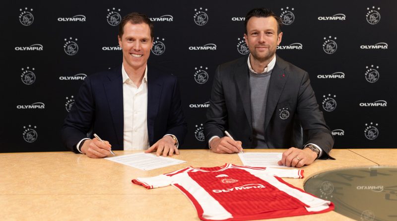 Olympia is de nieuwe hoofd- en shirtsponsor van Ajax-jeugd