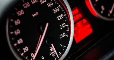Auto dashboard, foto Pixabay