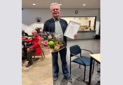 Jan Roelof Remmelts gehuldigd voor 50 jaar koorzang
