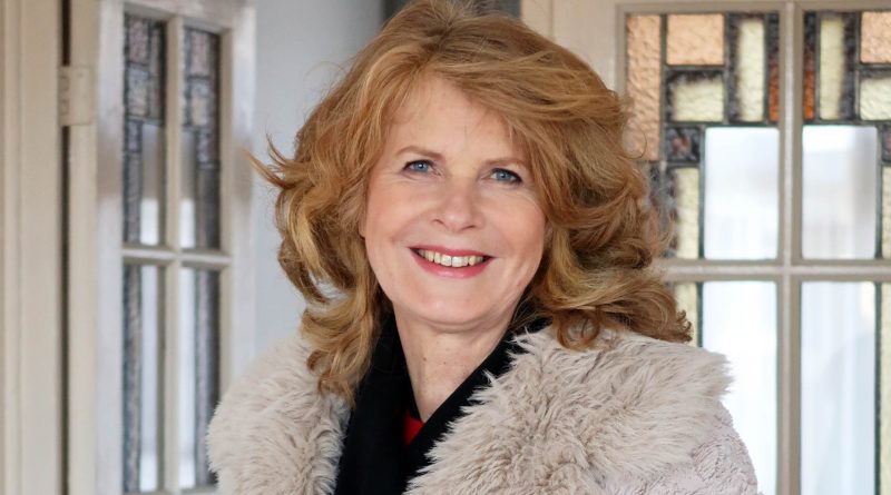 Schrijfster Mariët Meester geeft lezing in Vledder