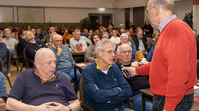 Veel belangstelling voor politiek debat in Nijeveen
