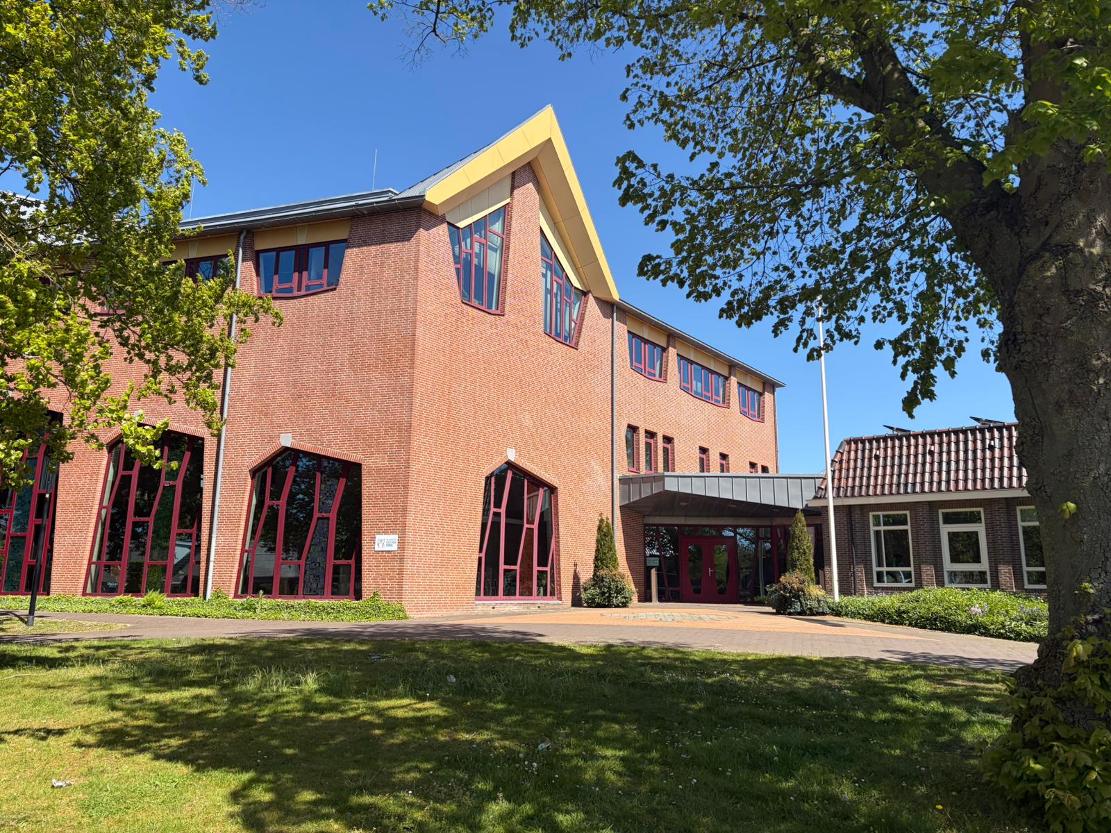 Gemeente De Wolden ondersteunt dit jaar drie aanvragen bij het Dorpsvernieuwingsfonds van de Provincie Drenthe. Met deze aanvragen investeren de dorpen Ruinerwold, Drogteropslagen en Ruinen in de leefbaarheid en toekomstbestendigheid van hun dorp.