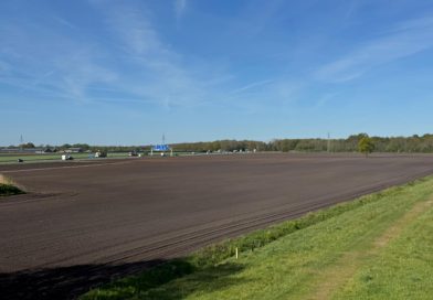 Op maandag 11 mei is er een startavond in het Raadhuis van Hoogeveen over de plannen voor uitbreiding van woningbouw in Hoogeveen-Zuid. De startavond begint om 19.30 uur. Omwonenden, grondeigenaren en belangstellenden zijn die avond van harte welkom.