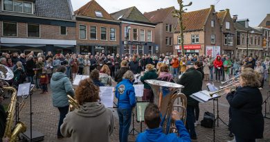 Meppel begint Pasen met paasjubel op Kerkplein