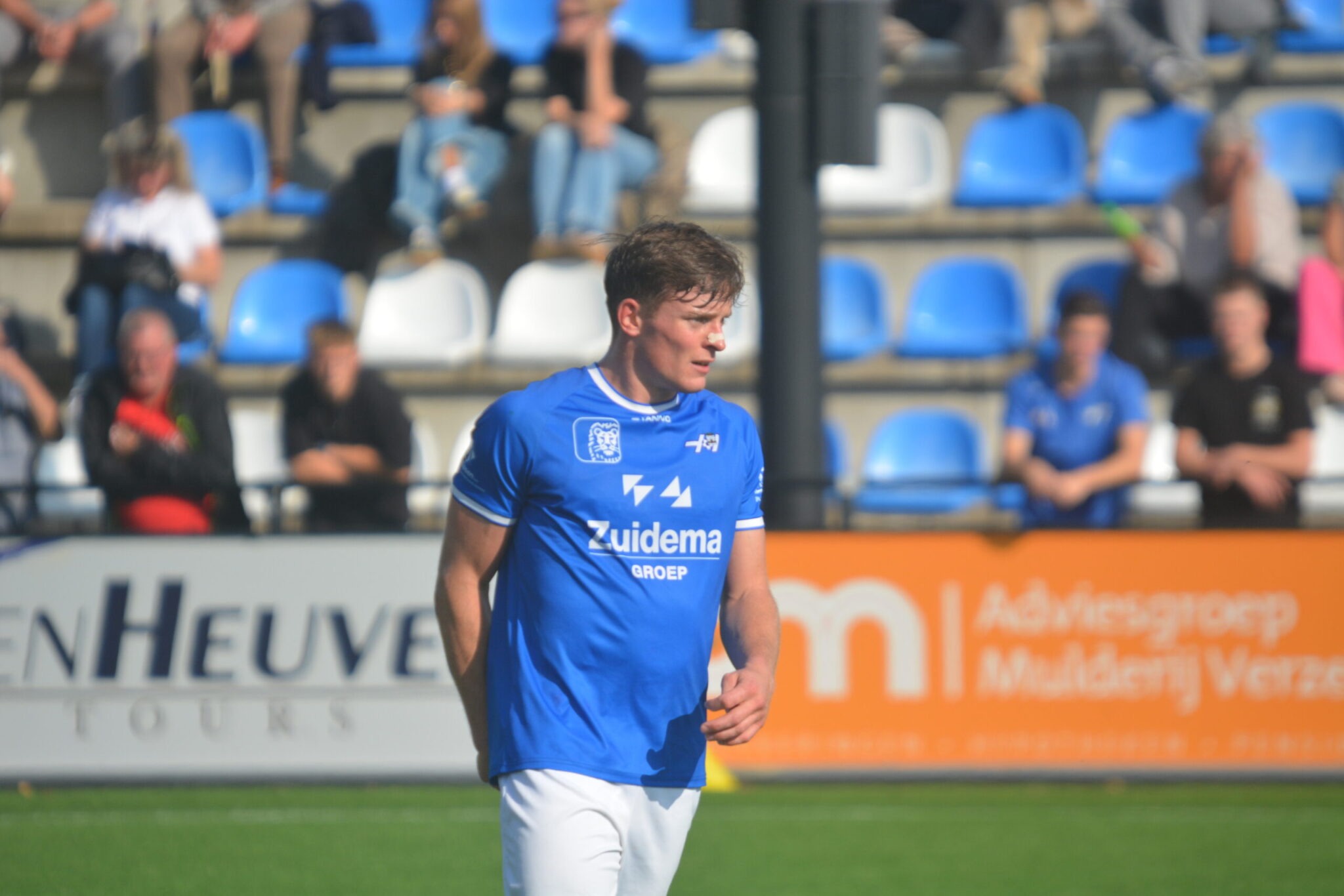 VV Hoogeveen heeft zaterdagavond op het sportpark Bentinckspark een punt weten te pakken tegen DVS'33. De wedstrijd eindigde in 1-1.