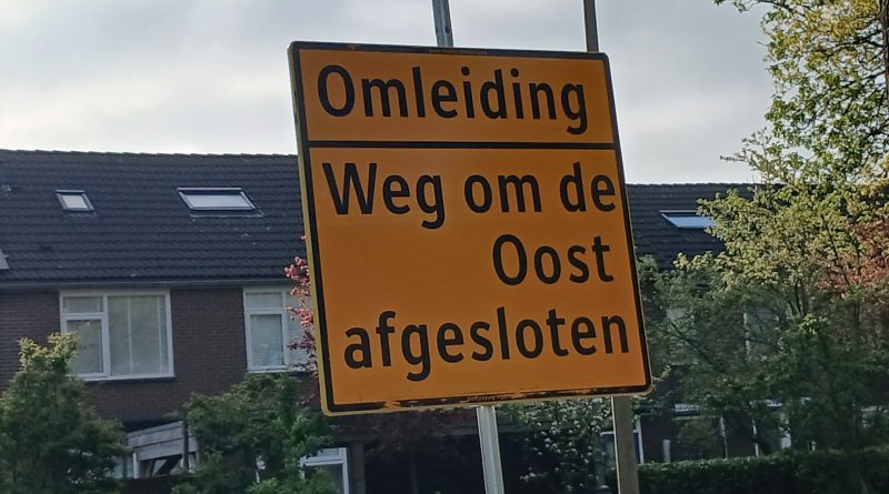 Op dinsdag 28 april zijn er in Hoogeveen werkzaamheden aan de weg. Er staan wegwerkzaamheden gepland bij De weg om de Oost. Op dinsdag 28 april tussen 9:30 en 15:00 uur zijn de brug Weg om de Oost en de Mr. Cramerwegtunnel afgesloten; er is een omleidingsroute.
