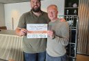 William Koster uit Geesbrug bereidt zich voor op de Alternatieve Elfstedentocht op de Oostenrijkse Weissensee. Koster rijdt in Oostenrijk voor het goede doel van KIKA. De komende maanden bouwt hij zijn trainingsarbeid meer en meer op, want de tocht der tochten is op 22 januari. Tot nu toe zamelde Koster al 3.600 euro in. En kan doneren kan nog steeds via deze link.