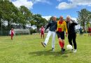 Hans van Breukelen en Kees Kist bij de walking football in Koekange