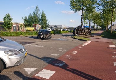 Vrijdagavond rond 18.30 uur heeft zich een verkeersongeval voorgedaan in Hoogeveen op de kruising van de A.G. Bellstraat richting de Voltastraat.