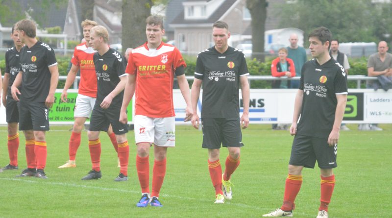 SC Elim heeft zaterdagmiddag in de 4e klasse G een nederlaag geleden tegen Vitesse'63. In een zeer doelpuntrijk duel gingen de gasten uit Koekange met een 3-4 overwinning aan de haal.