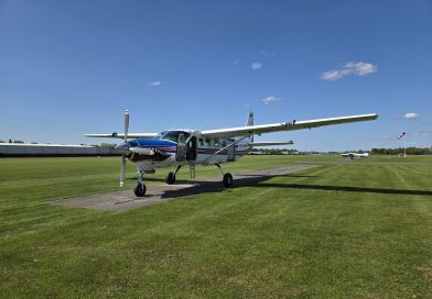 Op zondag zijn de nieuwe hangars en het clubhuis van Skydive op het vliegveld in Hoogeveen in gebruik genomen. De feestelijke opening vond plaats door wethouder Ronald Klok van de gemeente Hoogeveen.