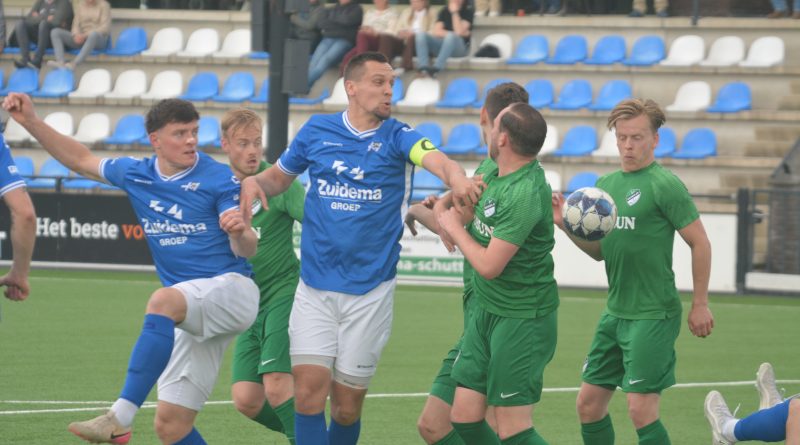 VV Hoogeveen is dankzij een 1-0-overwinning op Eemdijk zeker van nog een jaar derde divisievoetbal. Maar met nog twee speelronden te spelen lonkt er ook nog een prijs en dat is nacompetitievoetbal voor promotie naar de Tweede Divisie.
