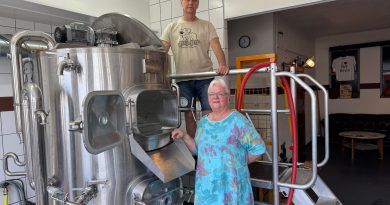 Het is van 27 tot en met 31 mei de week van het Nederlandse bier. Traditioneel zijn er dan ook de open dagen bij bierbrouwers. Aanstaande zaterdag is in Hoogeveen een open dag bij bierbrouwerij De Jonge Beer in Hoogeveen.
