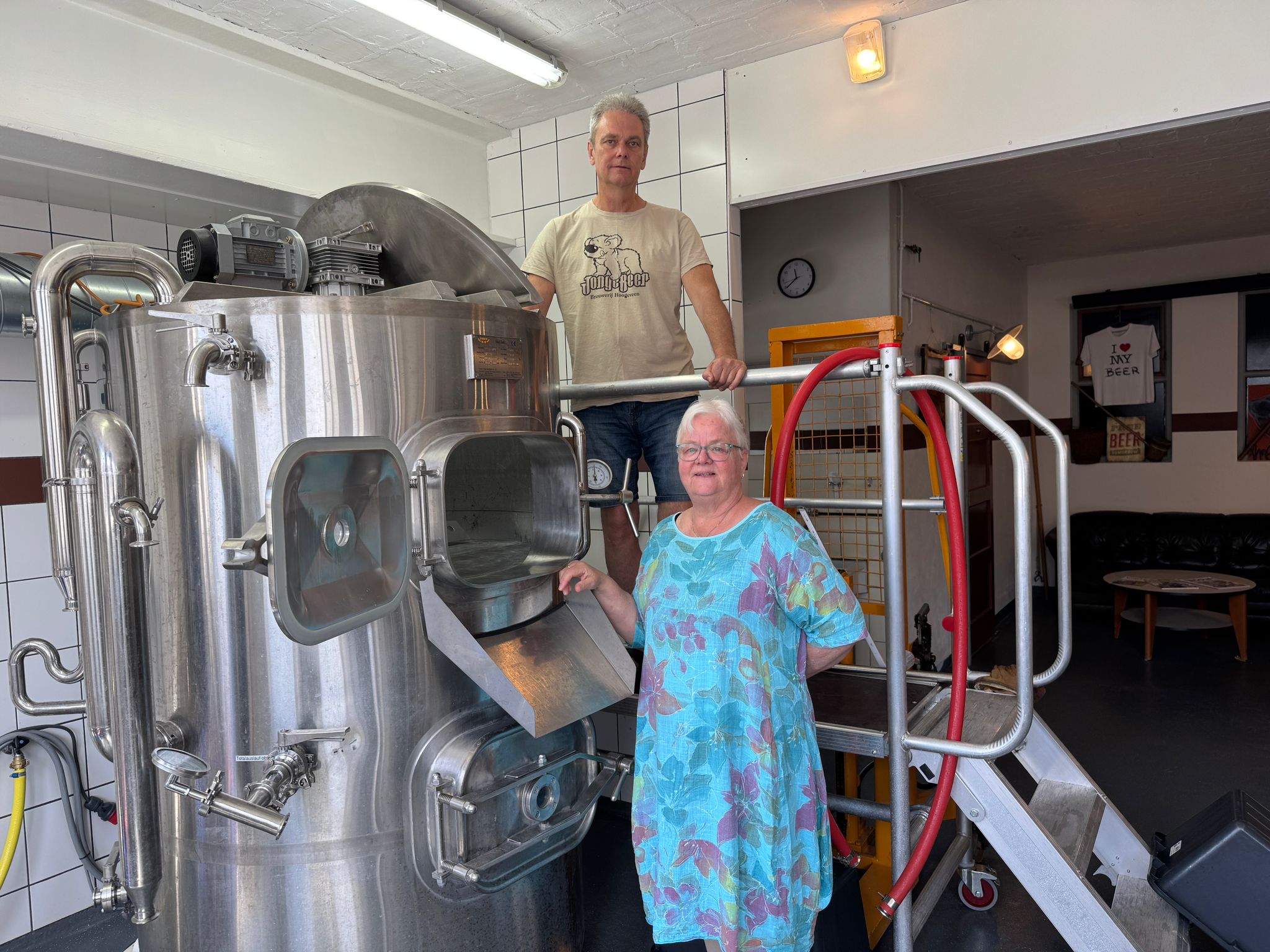 Het is van 27 tot en met 31 mei de week van het Nederlandse bier. Traditioneel zijn er dan ook de open dagen bij bierbrouwers. Aanstaande zaterdag is in Hoogeveen een open dag bij bierbrouwerij De Jonge Beer in Hoogeveen.