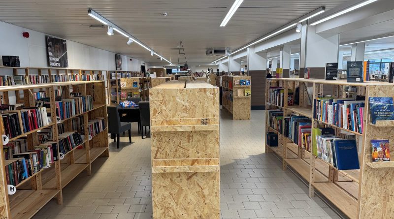 Zaterdagochtend om 10.00 uur is de opening van de kringloopwinkel Red Een Kind aan de Nije Nering in Hoogeveen. De opening zal gepaard gaan met een hoop lawaai, want de brandweer zal alarm gaan slaan om de winkel te openen.
