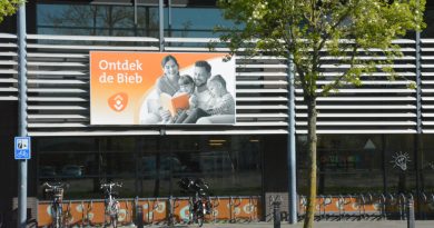 Hoe leer je kinderen van 0 tot 8 jaar beter de taal te leren en vooral te begrijpen? Regio Deal en onder andere de bibliotheek in Hoogeveen slaan de handen ineen. "We zijn er nu een jaar mee onderweg en het gaat hierbij om een meerjarig project", vertelt Anke Bruggeman, projectleider van de Bibliotheek uit Hoogeveen. Het project heet: Ik lees, ik doe mee.