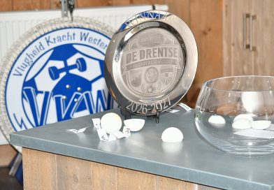 De finale van de 1e editie van de Drentse voorbereidingscup zal op zaterdag 22 augustus gespeeld gaan worden op sportpark de Woltingeslag in Zuidwolde. Dat heeft de loting woensdagavond bepaald.