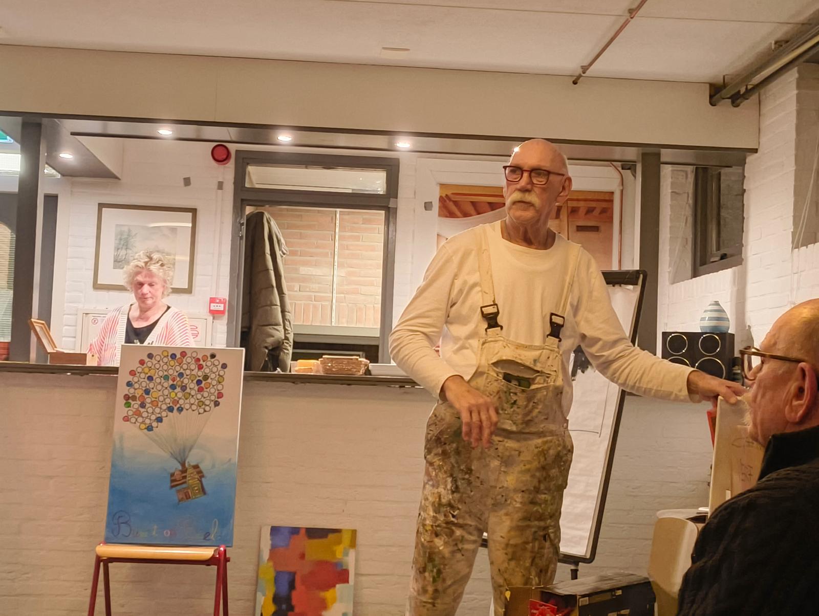Op vrijdag 27 juni organiseert Kunst Collectief Hoogeveen een gratis schilderworkshop. De workshop in het centrum van Hoogeveen wordt verzorgd door Maaike Schonewille. De workshop vind plaats op het Ovaal plein tegenover de Hema.