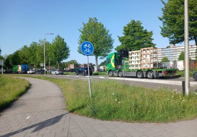 Het is nog een week afzien, maar een einde aan de verkeersdrukte op Weg Om de Oost in Hoogeveen is in zicht. Op maandag 8 juni gaat de A28 in zuidelijke richting weer open en hoeft het woon- en wegverkeer niet meer rondom Hoogeveen omgeleid te worden.