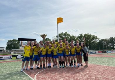 Korfbalvereniging Thrianta uit Hoogeveen is afgelopen zaterdag kampioen geworden. In een derbypoule met KV Elko (Elim), HHV (Hollandscheveld) en Stadskanaal wisten de geel-blauwen op de voorlaatste speelronde de titel te veroveren.