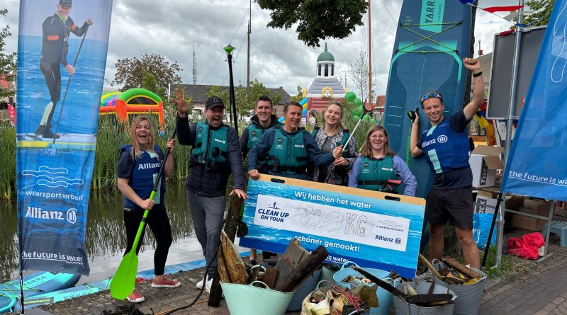 Bijna 100 kilo afval uit Meppeler grachten tijdens Clean Up Tour