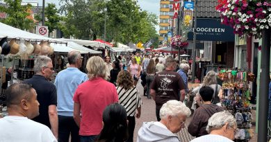 In beeld: Zomerse sfeer tijdens eerste Pulledag in Hoogeveen