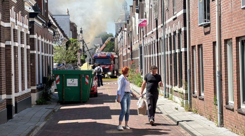 Grote brand bij slagerij in binnenstad Meppel