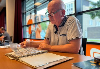 Ligt er een klein fortuin in de kast? Inwoners Hoogeveen laten oude munten taxeren