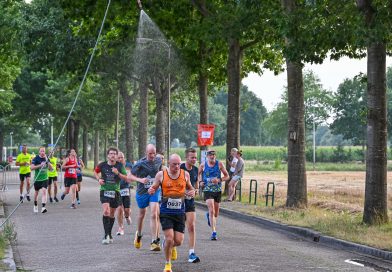 Sproeiers staan klaar voor warme editie 4 mijl van Staphorst