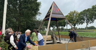 Monument Kamp Conrad in Rouveen heropend: “Dit moeten we blijven vertellen”