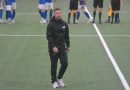 Björn Zwikker (38) vertrekt na dit seizoen als hoofdtrainer van VV Hoogeveen. De oefenmeester vindt het na drie seizoenen tijd voor een volgende stap in zijn trainersloopbaan. Zijn voorkeur ligt bij het betaald voetbal.