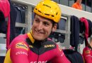 Voor marathonschaatser Chiel Smit begint zaterdag op de Jaap Edenbaan in Amsterdam het nieuwe seizoen. De uit Zuidwolde afkomstige schaatser, die tegenwoordig in Gorredijk woont, begint aan zijn derde seizoen bij Team Essent. Na een moeizame vorige winter hoopt hij met een nieuwe, maar vertrouwde trainer weer mee te strijden om de overwinningen. Vooral op natuurijs liggen zijn ambities.