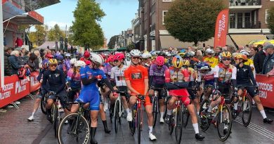 Hoogeveen stond zaterdag volledig in het teken van de wielersport. De vierde etappe van de Eneco Tour, met de start in het centrum van Hoogeveen en de finish op de Col du VAM, trok veel publiek. De uit Coevorden afkomstige Lieke Nooijen van Team Visma-Lease a Bike kroonde zich tot eindwinnares bij de vrouwen. Wethouder Ronald Klok ziet het evenement als een bevestiging van de sportieve ambities van de gemeente.