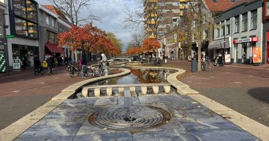 De rust in het centrum van Hoogeveen is teruggekeerd. De overlast op de Hoofdstraat is na verschillende veiligheidsmaatregelen duidelijk afgenomen. Daarom bouwt de politie haar extra inzet af. Dat schrijft burgemeester Martijn Breukelman in een brief aan de gemeenteraad.